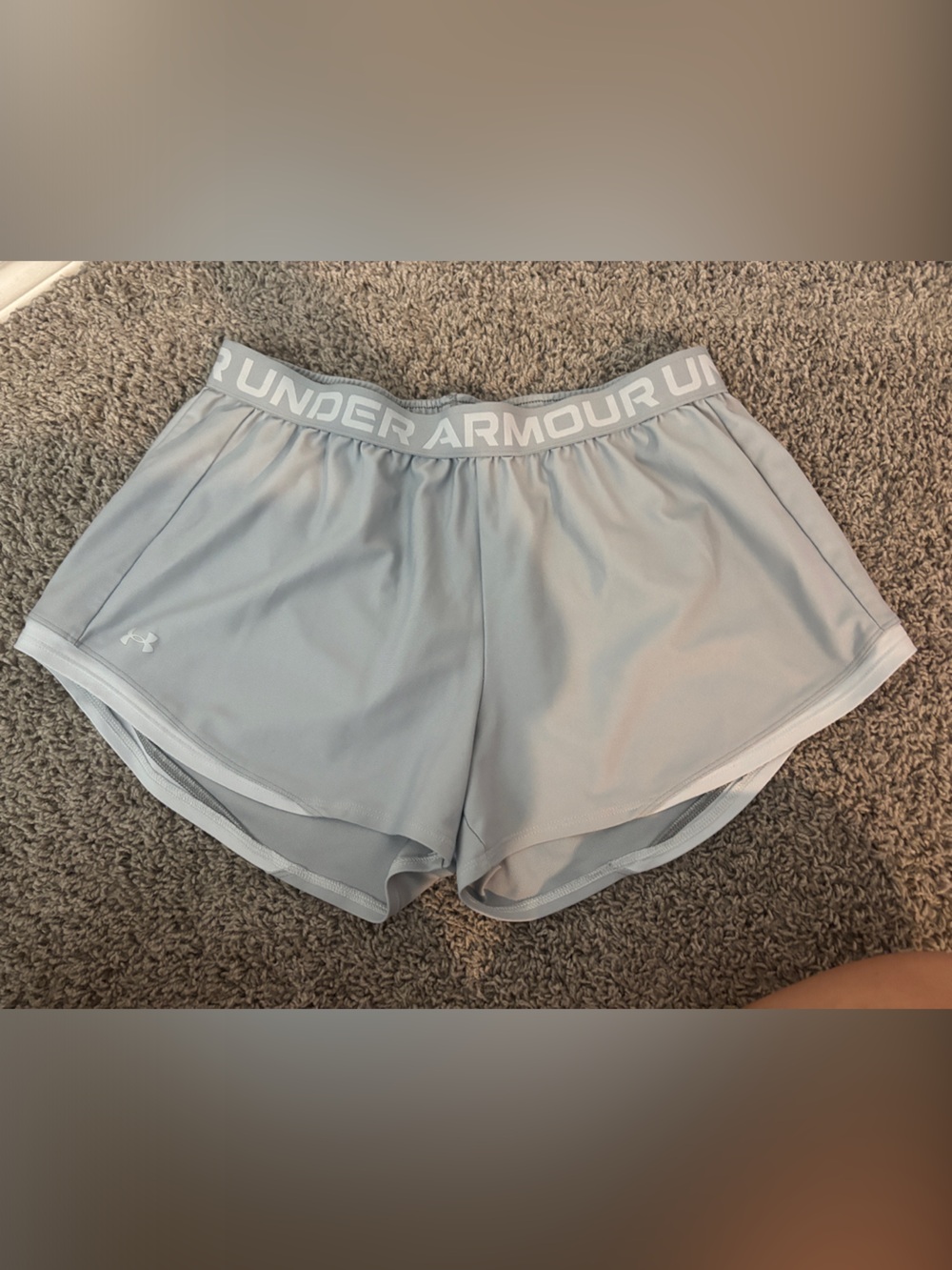 Under Armour Women's Light Gray Performance Athletic Shorts/lot of 4 xl shorts